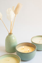 Cargar imagen en el visor de la galería, Artisan Colors | Vela Aromática
