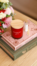 Cargar imagen en el visor de la galería, Blooming Love | Vela Aromática
