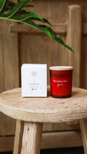 Cargar imagen en el visor de la galería, Blooming Love | Vela Aromática
